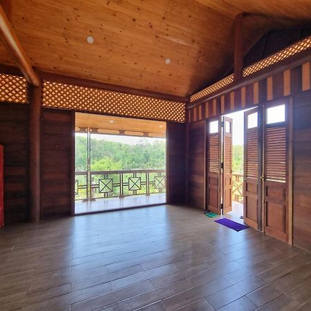An Nhien Farm - Venuestay Буонметхуот Экстерьер фото